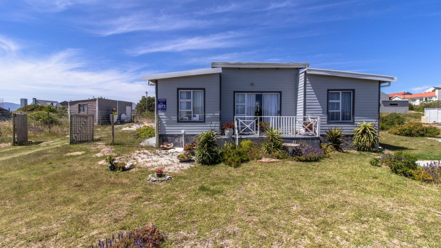 4 Bedroom Property for Sale in De Kelders Western Cape